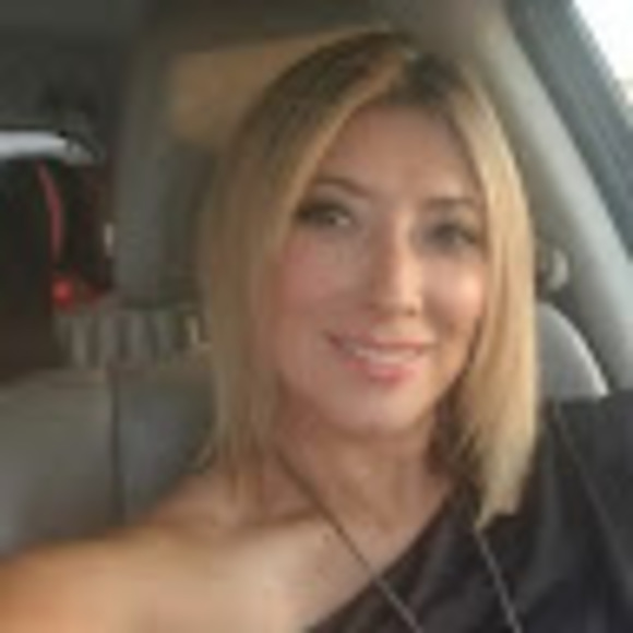Meet your Posher, Brenda - Picture 1 of 1